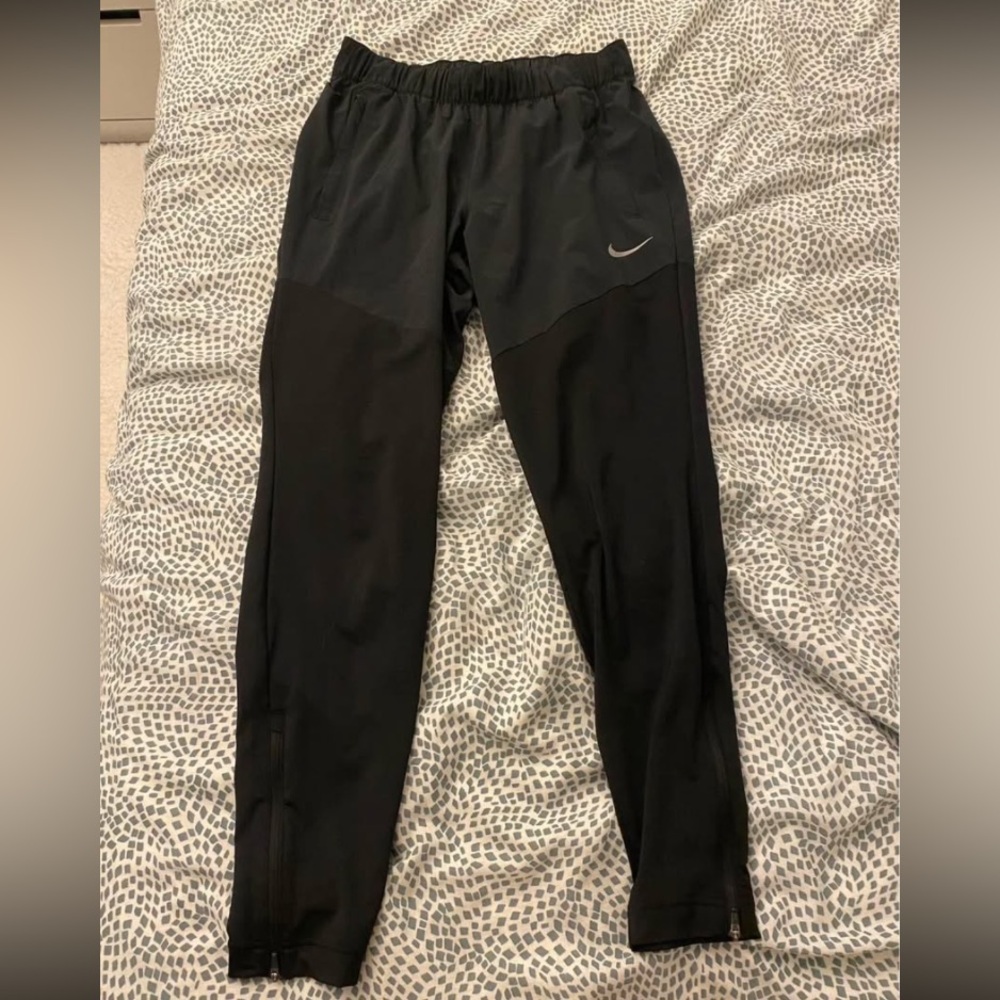 Nike Dri-FIT Trousers - small